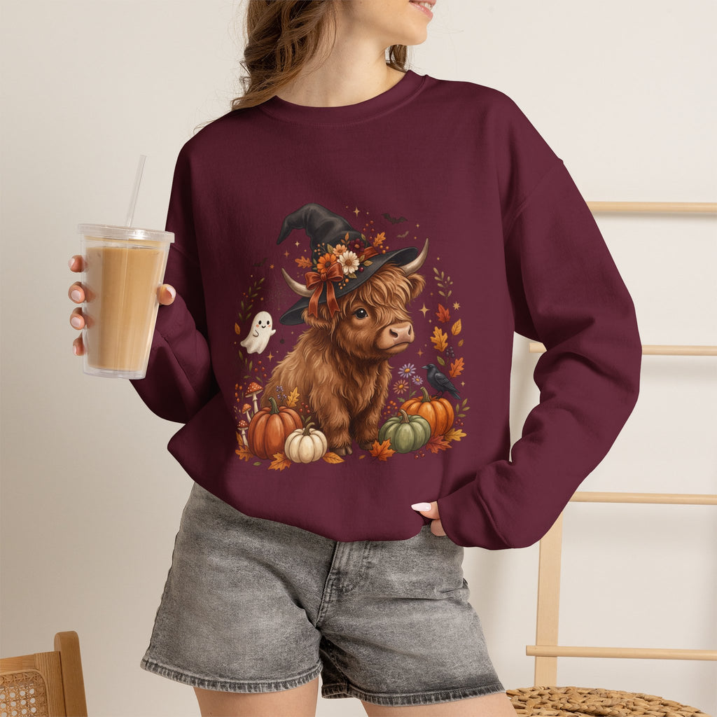 Halloween Highland Cow Sweatshirt – Cute Witch Hat & Pumpkins Fall Crewneck